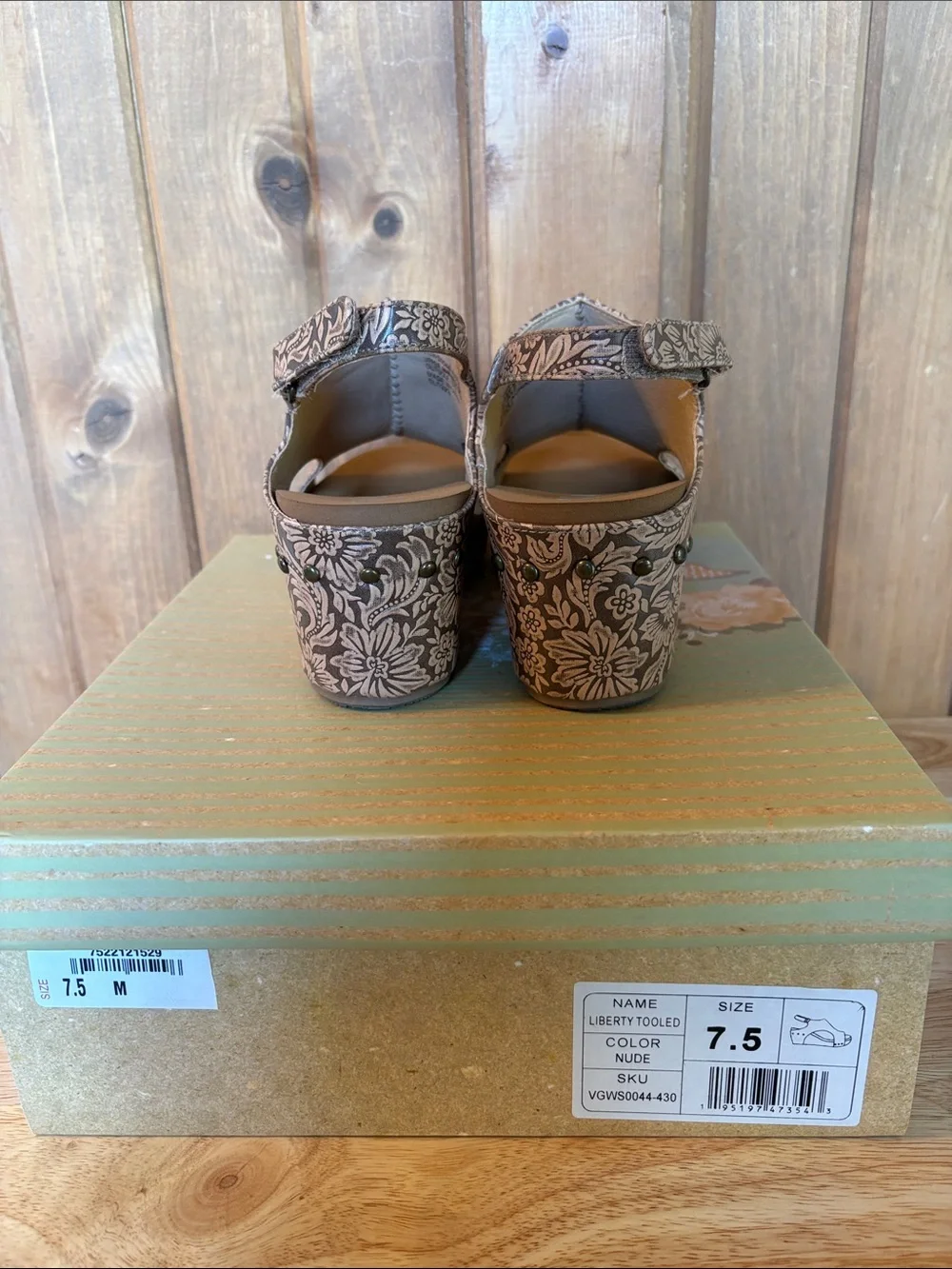 Very G Liberty Tooled Wedges